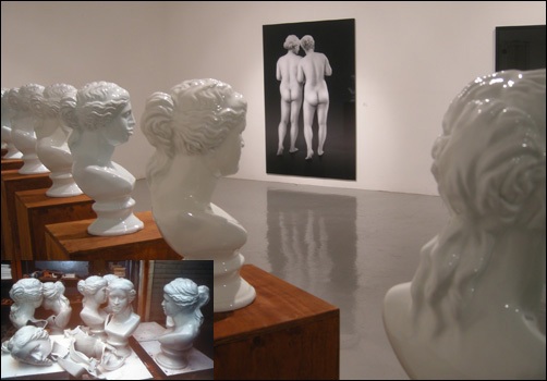  '미의 조건(Terms of Beauty VI)' 백자(white porcelain) each 54×25×28cm 2009. 아래는 작업을 하다 깨진 백자비너스 파편들