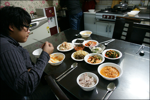 3년째 살고 있는 하숙집의 밥상