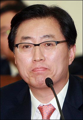 최중경 지식경제부 장관(자료사진).