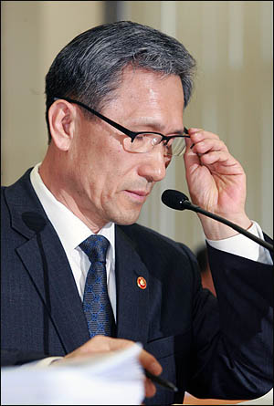 김관진 국방부 장관