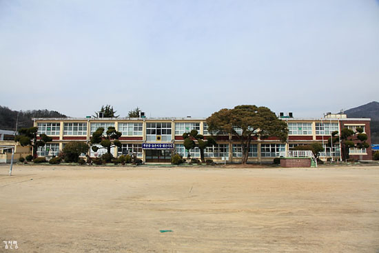 지수초등학교 전경