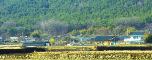운조루가 위치한 오미리 마을