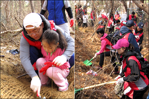 (왼쪽) 아빠와 딸의 '봄마중 나무심기' (오른쪽) 행사에 참가한 하나투어 직원들
