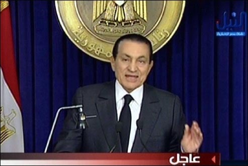 사임 전 방송에서 연설을 하고 있는 무바라크 대통령