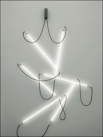  '몸짓 3번(Gesticulation n°3)' 6 white neon tubes, high voltage cables, transformer 320×180cm 2010