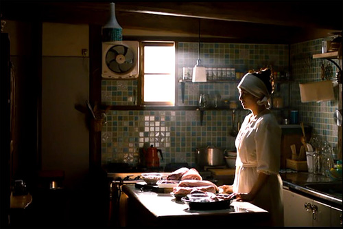 사진은 영화 <달팽이 식당>의 한 장면.