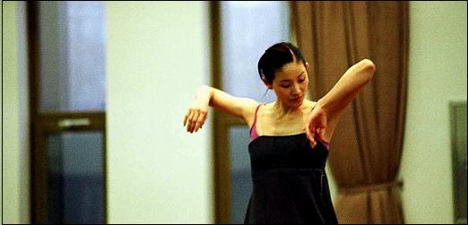 <로미오와줄리엣>의 줄리엣의 연기 연습중인 김주원 발레리나