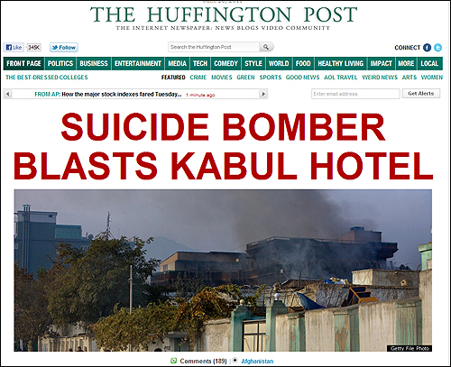 아프가니스탄 수도 카불에서 발생한 자살폭탄 공격 상황을 보도한 <허핑턴포스트>.