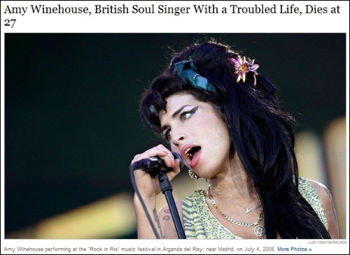 영국 팝스타 에이미 와인하우스의 사망 소식을 보도하는 <뉴욕타임스>