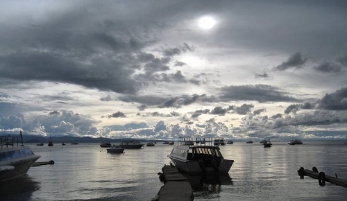 페루와 볼리비아에 걸쳐 있는 티티카카 호수