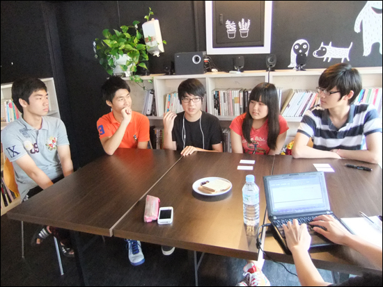 왼쪽부터 윤다훈(15), 이찬우(15), 이진규(15), 이경은(16), 박철우(15)씨.