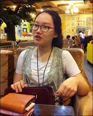 청소년 인권 활동가 민다영씨와의 인터뷰는 지난 9일 명동의 한 카페에서 진행됐다.