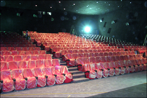  오는 9월 29일 개관 예정인 부산국제영화제 전용관 영화의 전당, 413석 규모의 중극장 시네마원