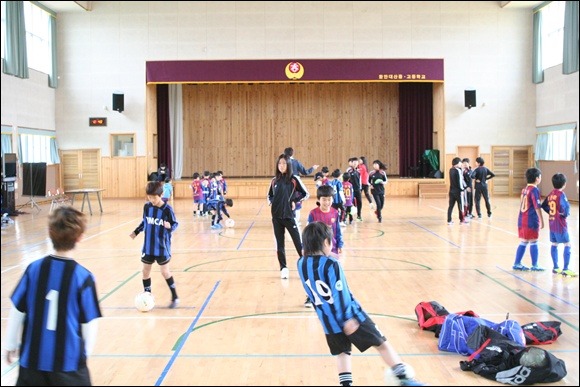  대산고 선수들의 일일 축구 교실