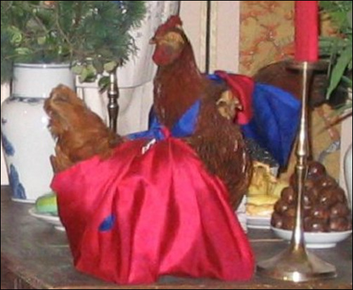 서민들의 혼례에 기러기 대용으로 쓰였던 닭. 국립민속박물관 소장

