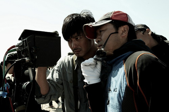  <마이웨이>는 <태극기 휘날리며> 이후 강제규 감독과 배우 장동건이 8년만에 함께한 작품이다.