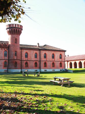  국제 슬로푸드 협회에서 세운 미식학대학(University of Gastronomic Sciences) 전경.