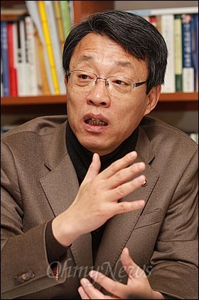 한나라당을 탈당한 김성식 무소속 의원.