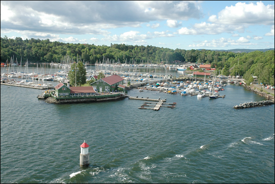 2007년 북유럽 여행시 노르웨이 오슬로 주변 항구에서 촬영한 요트의 모습