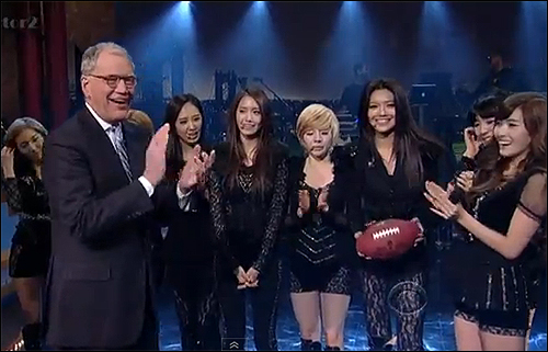  1월 31일 저녁 데이빗 레터맨 쇼(Late Show with David Letterman)에 출연한 소녀시대