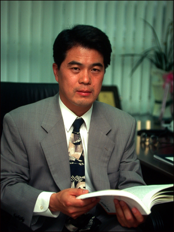 1997년 재임용에서 탈락한 방희선 전 판사(자료사진)