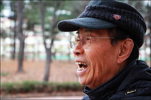 부패 권력과 비타협 투쟁으로 희수(77세)를 맞이한 개혁전사. 그는 청정하게 늙는 삶이 행복하다고 했다.