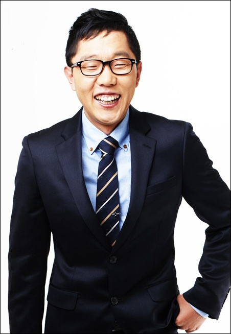  오는 3월 11일 <김제동의 토크콘서트 노브레이크 시즌3> 울산 공연을 여는 방송인 김제동. 