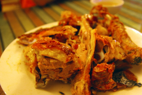 양고기 특유의 잡내 없앤 우루무치 식당의 추천 음식 양고기 요리.