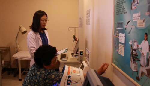 대전대 천안한방병원은 ‘파라다이스스파 도고’ 내에 일반 환자진료부터 100만원대 건강관리프로그램까지 다양한 형태의 한방진료센터를 개설할 계획이라고 밝혔다.