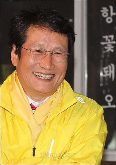  부산 북강서을에 출마한 문성근 후보