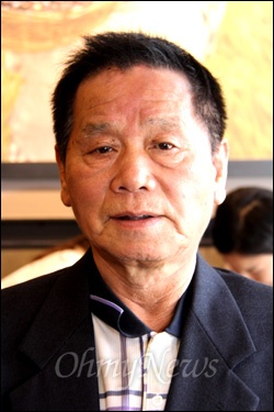 택시기사 김효부(68)씨는 경찰이 2010년부터 교통범칙금 납부 통지서에 단속 경찰관의 이름과 계급을 명시하도록 하겠다고 해놓고 아직도 해결되지 않고 있다며 빨리 개선될 것을 요구했다.