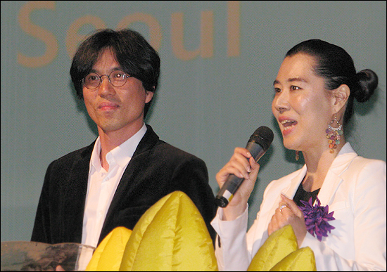  9일 열린 서울환경영화제 개막식 사회를 맡은 김태용 감독과 신지혜 아나운서 