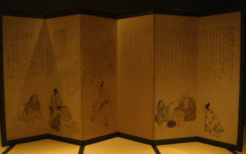 　　요사부손(？謝蕪村, 1716-1783)이 그린 그림과 글씨를 병풍으로 만들었습니다. 요사부손은 오사카 출신으로 교토에서 활동했던 하이쿠 문인이면서 그림을 그렸습니다. 요사부손은 노무라 미술관이 있는 이곳 히가시야마(東山)에서 살면서 히가시야마 풍경을 그리기도 했습니다. 병풍에 그려진 글은 우지슈이모노가타리(우치습유물어,宇治拾遺物語) 이야기 일부를 써놓은 것입니다. 