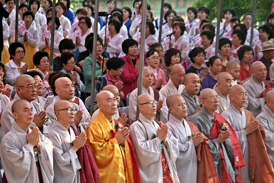 5월 21일 오후4시부터 7시까지 인천 약사사에서 봉행된 불교지도자대법요식 행사 모습