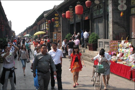 가장 중국다운 중국을 만날 수 있는 핑야오꾸청 거리. 명·청시대의 흔적을 여러 군데서 만날 수 있다.