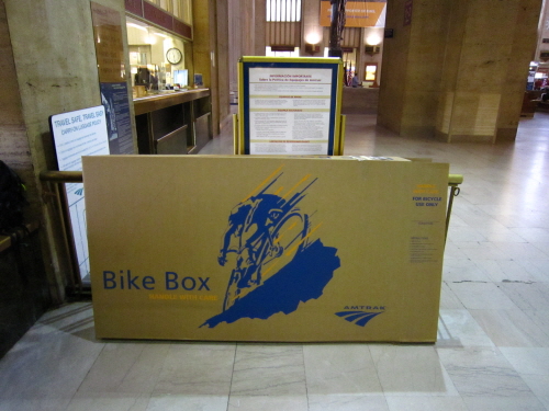 생각보다 자전거 박스가 커서 포장이 수월하였다.