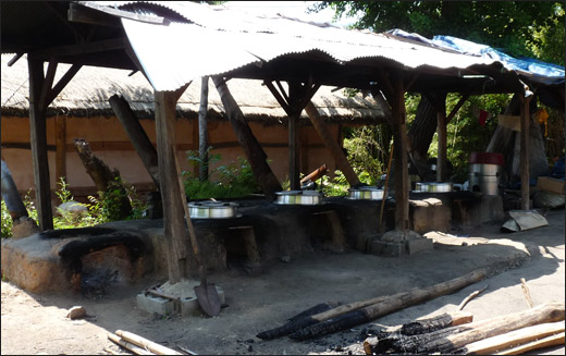 쌀눈발아엿 만들기 체험장. 마을을 찾은 여행객들의 체험장으로 쓰이고 있는 곳이다.