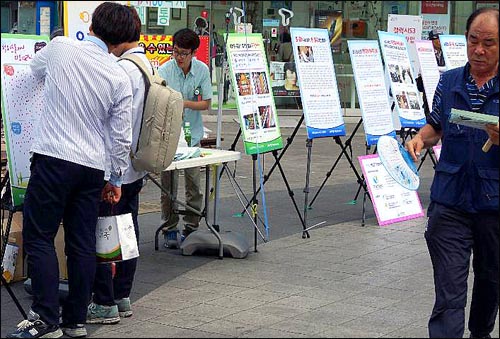 이우천 군포Y 시민사업팀장은 "군포시 예산낭비 사업을 알게 된 시민들이 비판의 목소리를 높였다"고 말했다.  
