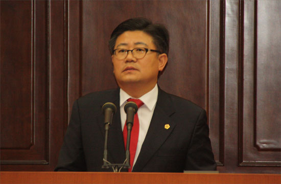 제6대 대전시의회 후반기 의장에 선출된 곽영교 의원.