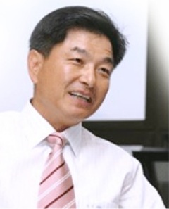 신학용 국회 교과위원장. 