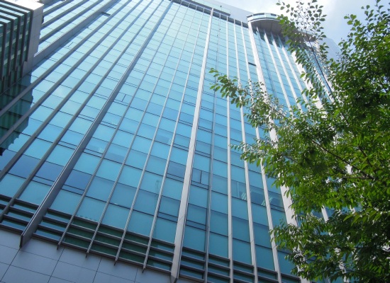 옥시 본사는 한국광고문화회관 18, 19층에 입주하고 있다.