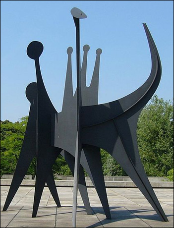 칼더 I '머리와 꼬리(Tetes et Queue)' 공공미술 1965. 베를린