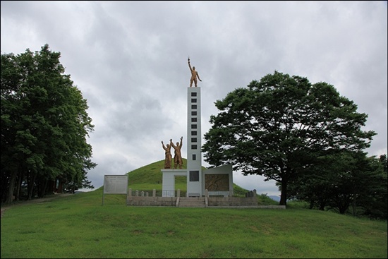 그 어느 지역보다 치열했던 함안의 독립운동을 기념하기 위해 1967년 12월에 세운 3.1독립운동기념탑