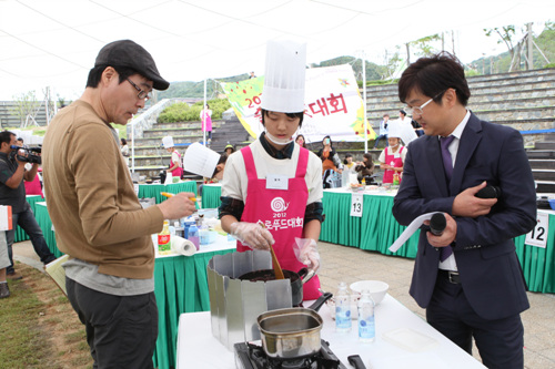 9월 16일 남양주 유기농 테마파크에서 열린 '청소년 슬로푸드 요리대회'
