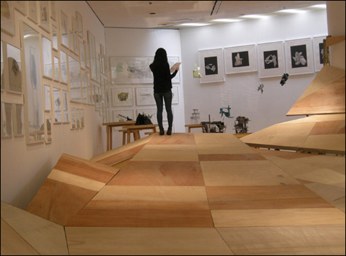 이불 I '스튜디오(Studio)' View of exhibition at Artsonje Center(Seoul) 2012. Courtesy: The artist and Bartleby Bickle & Meursault 
