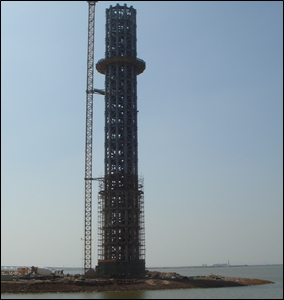 금주 세계원림박람회의 상징물인 '만화탑'의 골격이 만들어지고 있다. '만가지 꽃 탑'이라는 의미의 만화탑은 높이 128m로 박람회 전경을 관람할 수 있게 설계되었다.
