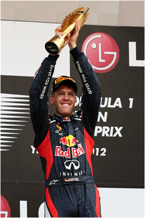 14일 F1 한국그랑프리에선 제바스티안 페델(독일, 레드불)이 우승했다. 작년에 이어 2년 연속 영암 서킷서 1위를 차지해 종합순위에서도 1위로 뛰어올랐다.