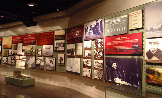 한국전쟁에 관한 많은 자료들이 소장된 항미원조기념관