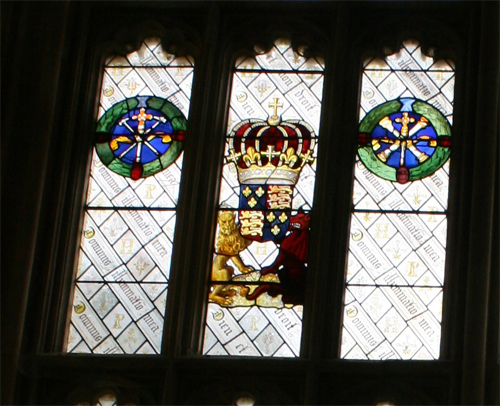 가운데 왕관 무늬의 문장이 크라이스트처치 대학 문장이다.
