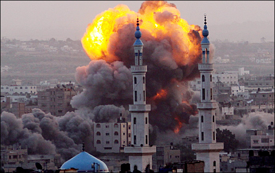 이스라엘의 가자지구 공습. 
